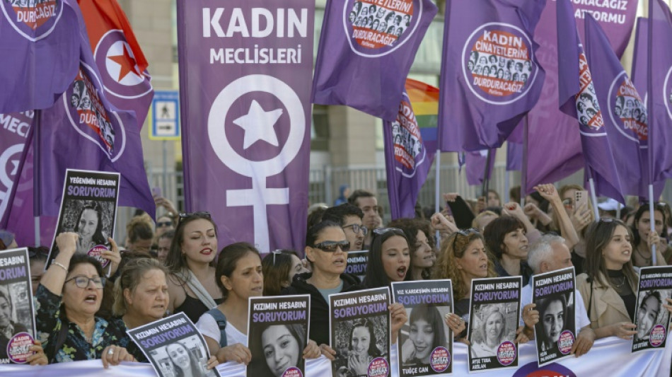 Turquie: abandon des poursuites pour activit&eacute;s "immorales" contre une ONG f&eacute;ministe