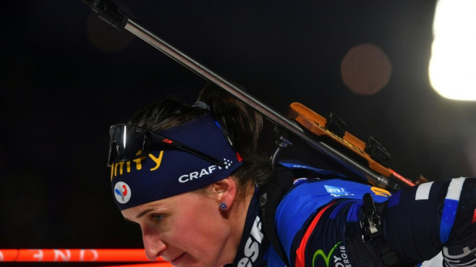 Biathlon: Julia Simon, suspendue un mois ferme, pourra&nbsp;disputer les JO-2026