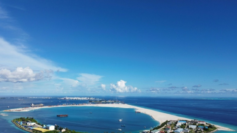 Les Maldives, menac&eacute;es par la mont&eacute;e des eaux, parient sur la r&eacute;habilitation