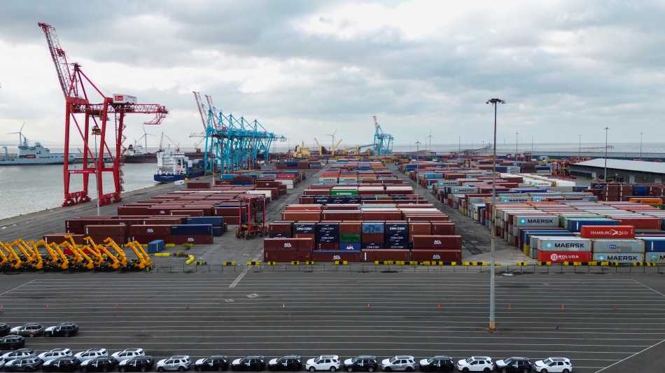 Canada, dal 9 aprile dazi del 25% sulle auto Usa