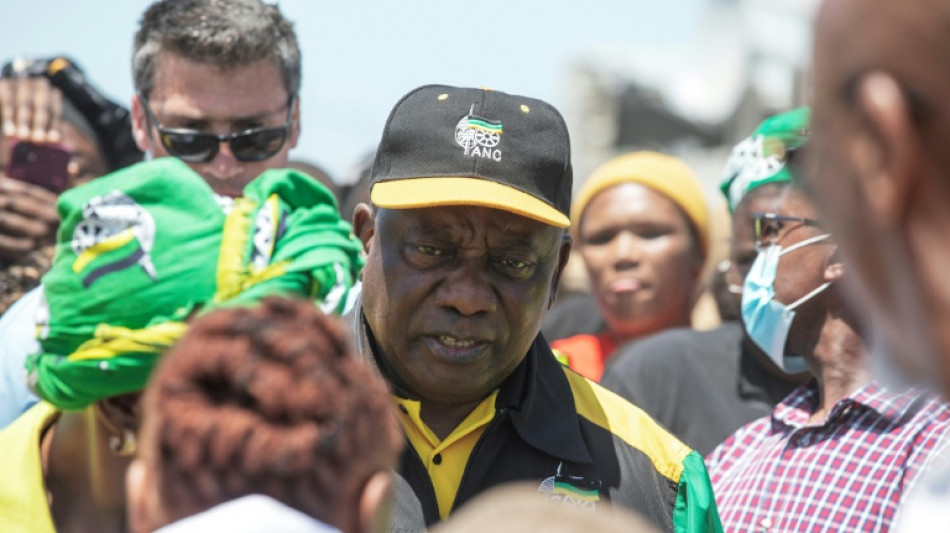 Scandale: le pr&eacute;sident sud-africain face au spectre d'une destitution