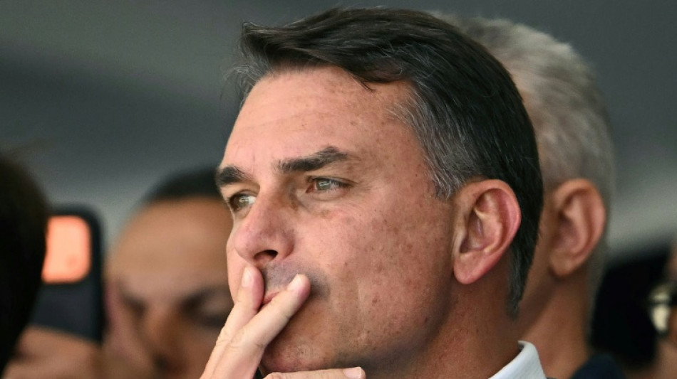 Regierungskreise: USA wollen Fl&aacute;vio Bolsonaro und seiner Familie Visa geben