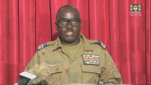 Regime militar do N&iacute;ger anuncia que pretende processar presidente deposto