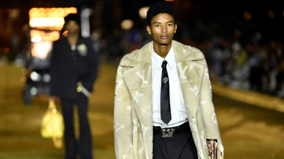 PETA condamne l'usage de fourrure chez Vuitton par Pharrell Williams 