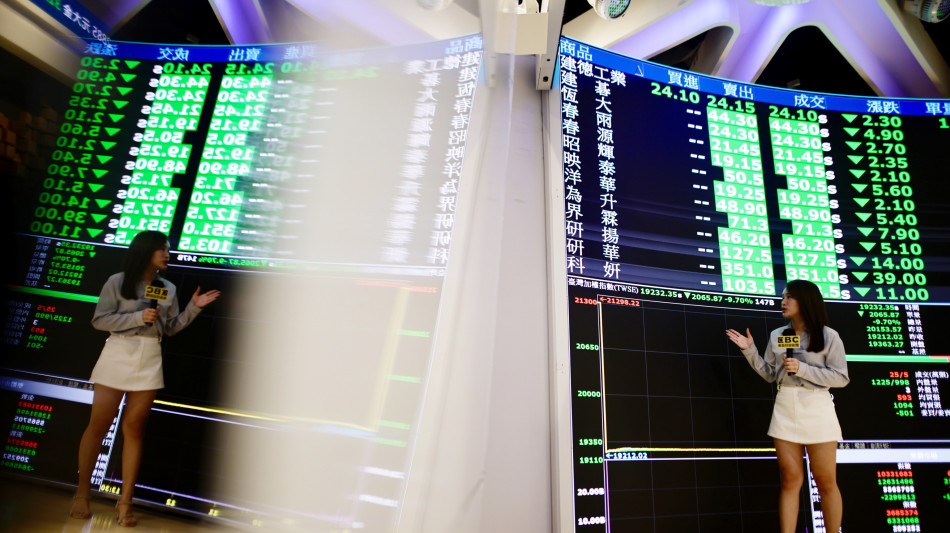 Covip, rendimenti dei fondi negoziali 2,2%, meno del Tfr