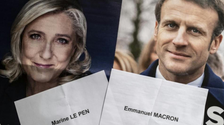 Pr&eacute;sidentielle: duel t&eacute;l&eacute;vis&eacute; Macron/Le Pen pour le match retour de 2017