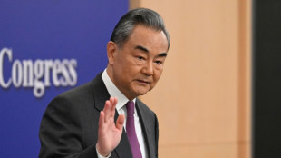 China critica 'repress&atilde;o' dos EUA e defende proximidade com a R&uacute;ssia