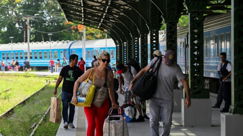 Cuba restreint l'acc&egrave;s aux transports publics, faute de carburant