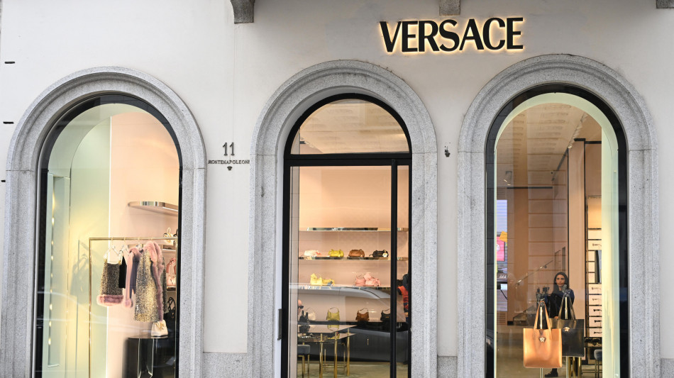 ++ Prada acquista Versace per 1,25 miliardi ++
