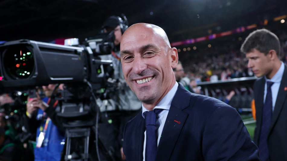 FIFA sperrt Spaniens Verbandschef Rubiales vorl&auml;ufig