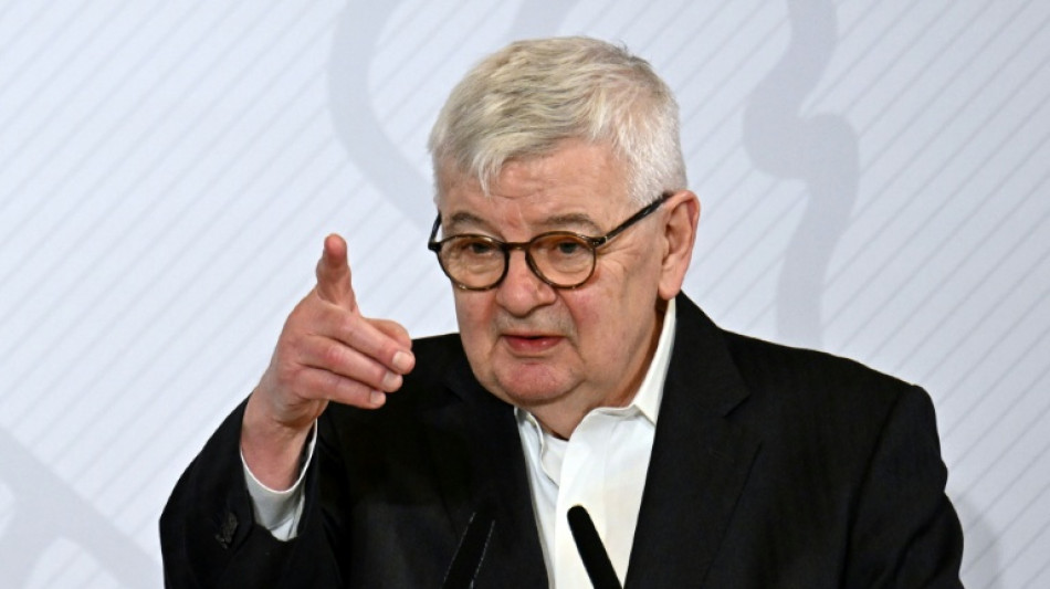 Ex-Au&szlig;enminister Joschka Fischer pl&auml;diert f&uuml;r atomare Aufr&uuml;stung Europas
