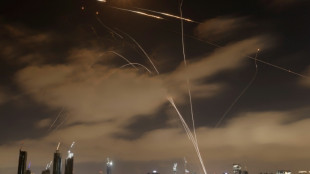 Nova onda de ataques cruzados entre Israel e Ir&atilde; no 3&ordm; dia do conflito