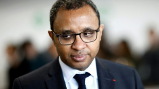 R&eacute;mun&eacute;ration des enseignants: les syndicats claquent la porte des n&eacute;gociations sur le "pacte"