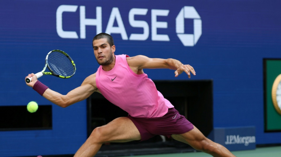 Dreisatzsieg im Generationenduell: Alcaraz erreicht Finale