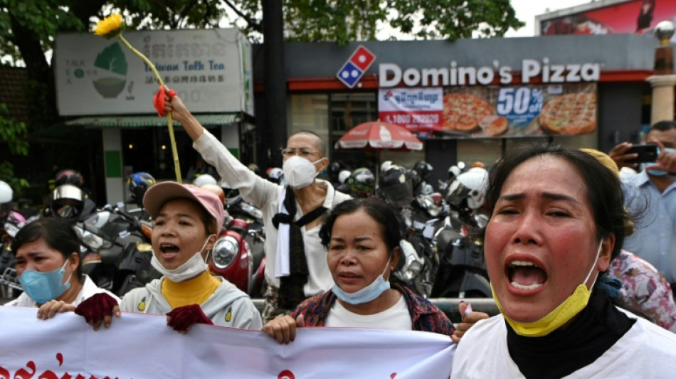 Kambodschanischer Exilpolitiker Rainsy zu zehn Jahren Gef&auml;ngnis verurteilt