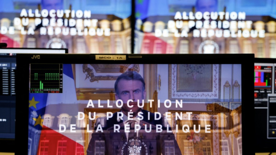 Emmanuel Macron &agrave; la recherche d'un nouvel "arc de gouvernement"