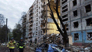 Ukraine: frappes russes meurtri&egrave;res au lendemain de l'explosion du pont de Crim&eacute;e 