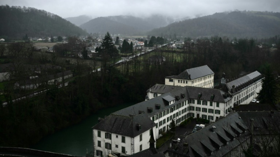 B&eacute;tharram: les gardes &agrave; vue touchent &agrave; leur fin, Bayrou d&eacute;nonce une "m&eacute;canique du scandale"