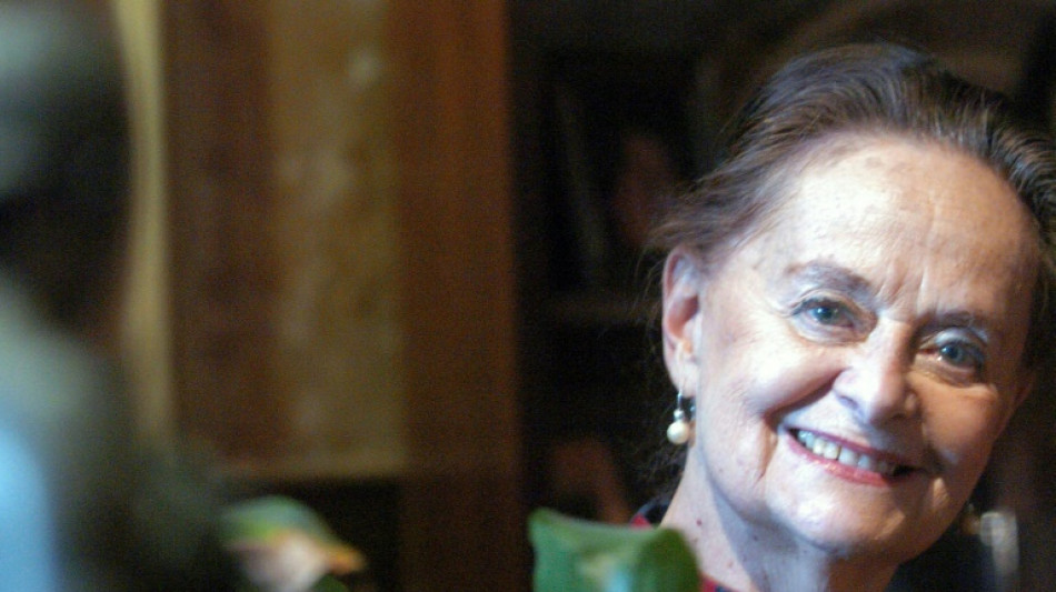 Morre argentina Mar&iacute;a Fux, criadora da 'dan&ccedil;aterapia'
