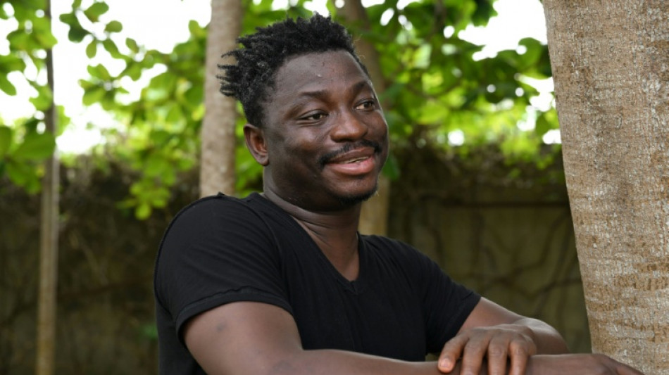 El &eacute;xito mundial de Aboudia, el pintor marfile&ntilde;o de los "ni&ntilde;os de la calle"