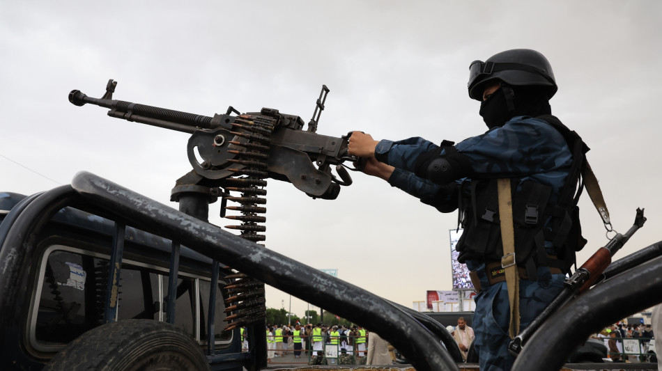 Idf dirama avviso evacuazione 3 porti Yemen in vista attacco