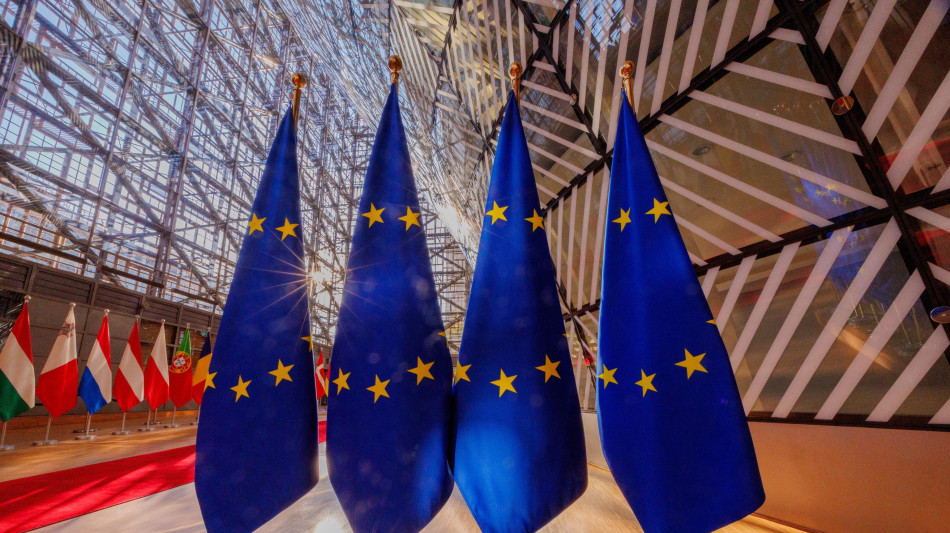 Ue, Zelensky eletto legittimamente, Russia non &egrave; democrazia