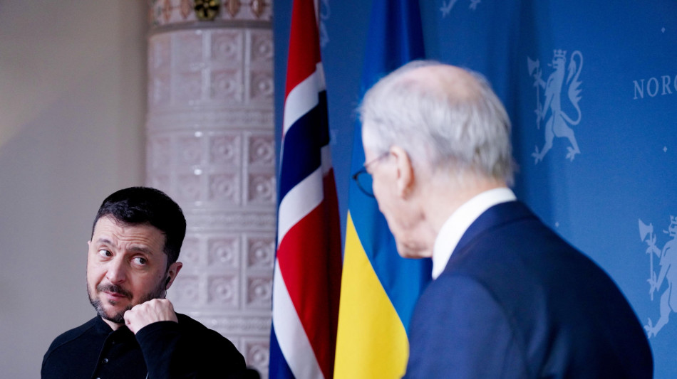 Zelensky, premere su Putin perch&eacute; non inganni