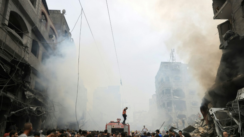 Hamas amea&ccedil;a matar ref&eacute;ns em resposta a bombardeios israelenses contra Gaza