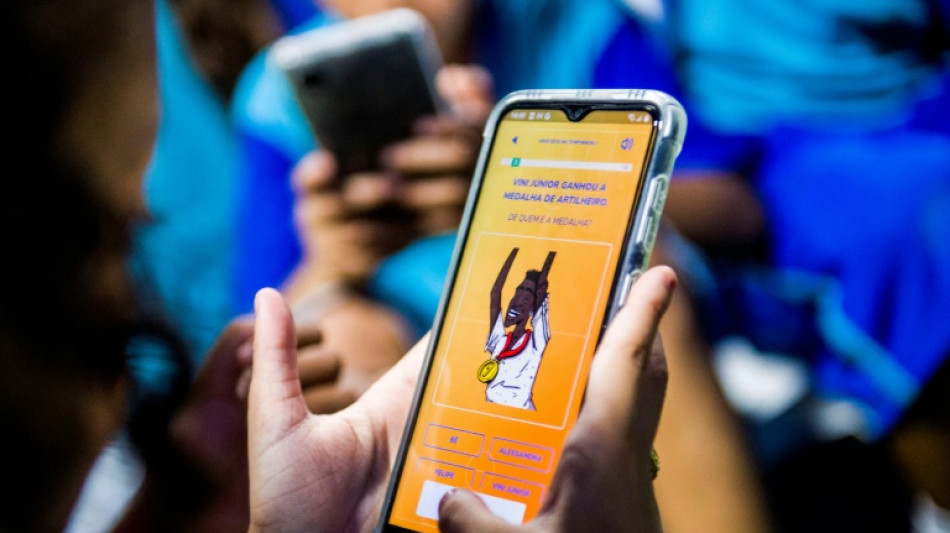 Foot, technologie et lutte anti-raciste: l'&eacute;ducation &agrave; la mode Vinicius