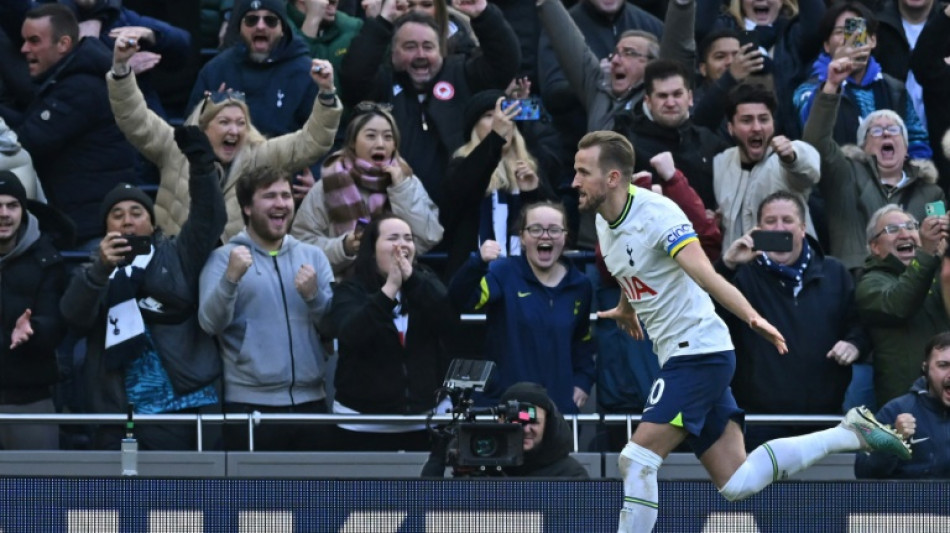 Tottenham deepen Chelsea's crisis 