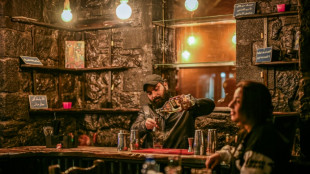 R&eacute;ouverture prudente des bars dans une Syrie d&eacute;sormais aux mains des islamistes