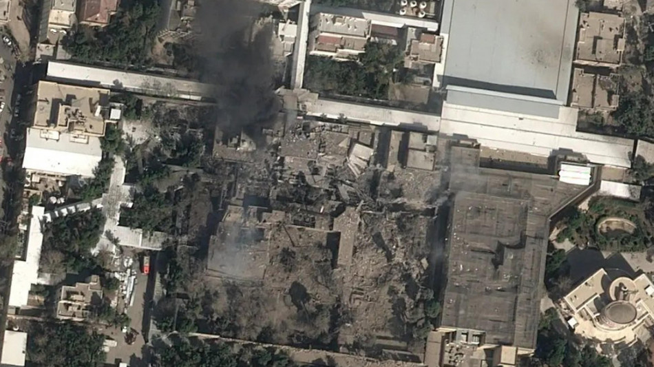 Media riportano che Khamenei &egrave; morto, a Teheran applausi alle finestre