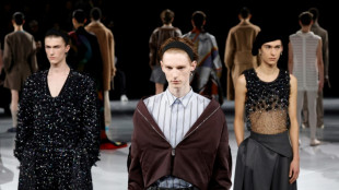 Dior homenageia Nureyev com desfile ao ritmo do bal&eacute; 'Romeu e Julieta'