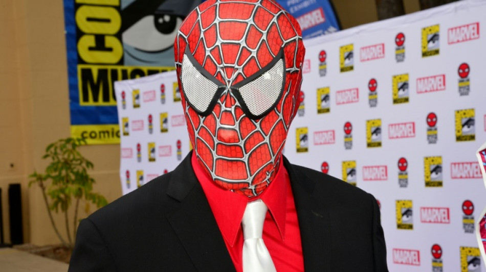 Morre John Romita, lend&aacute;rio desenhista do Homem-Aranha, aos 93 anos