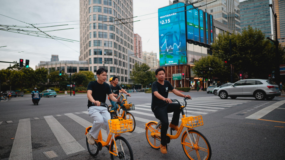 Borsa: tensioni Cina-Usa su commercio, Hong Kong apre a -2,18%