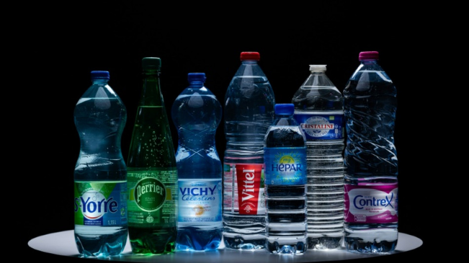 Scandale des eaux min&eacute;rales: les s&eacute;nateurs publient un rapport tr&egrave;s attendu