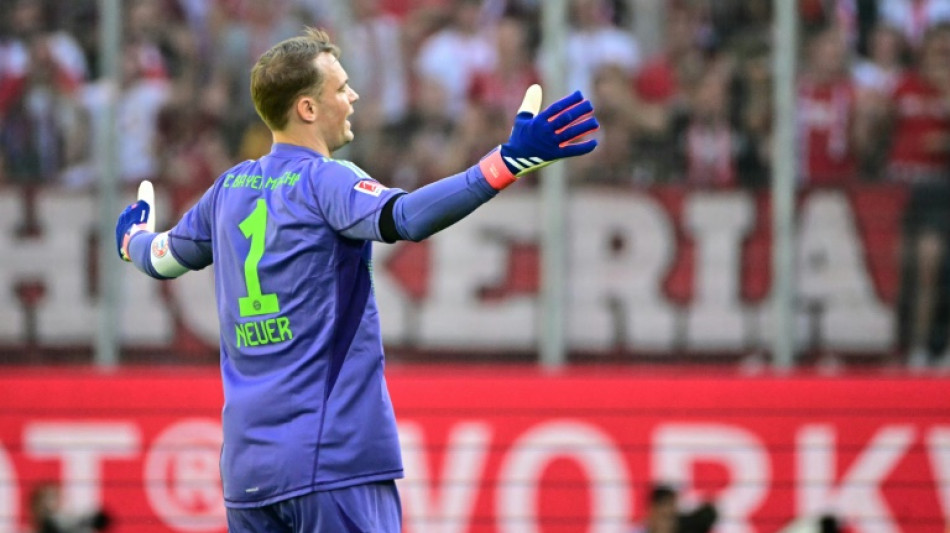 Neuer planeja prolongar carreira para al&eacute;m de 2025