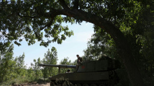 Ukrainian soldiers look forward to US cluster weapons