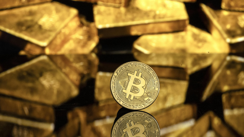 Oro e Bitcoin al riparo dalla bufera che investe i mercati