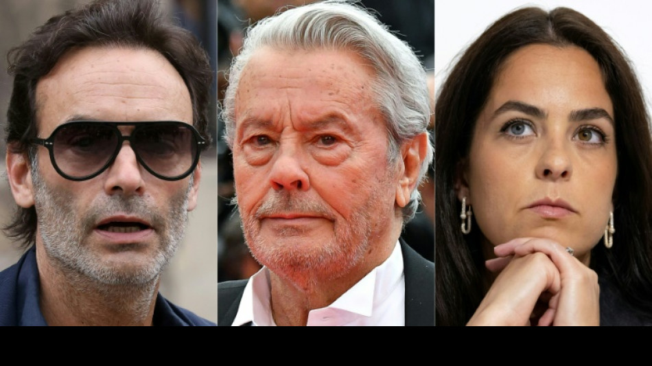 Ator franc&ecirc;s Alain Delon e filhos trocam acusa&ccedil;&otilde;es e processos