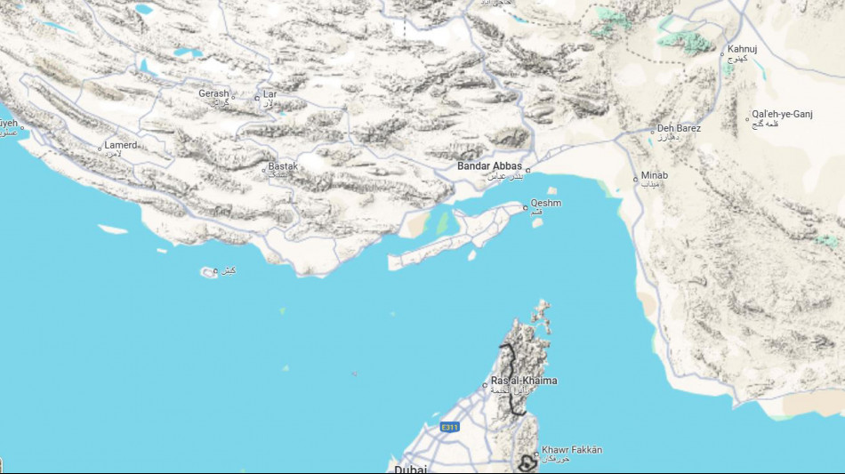Vance, chiudere Hormuz sarebbe un suicidio per l'Iran