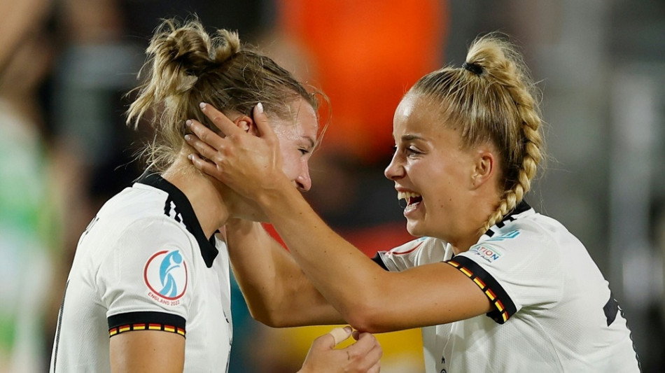 Gleich f&uuml;nf DFB-Frauen in EM-Turnier-Elf der UEFA