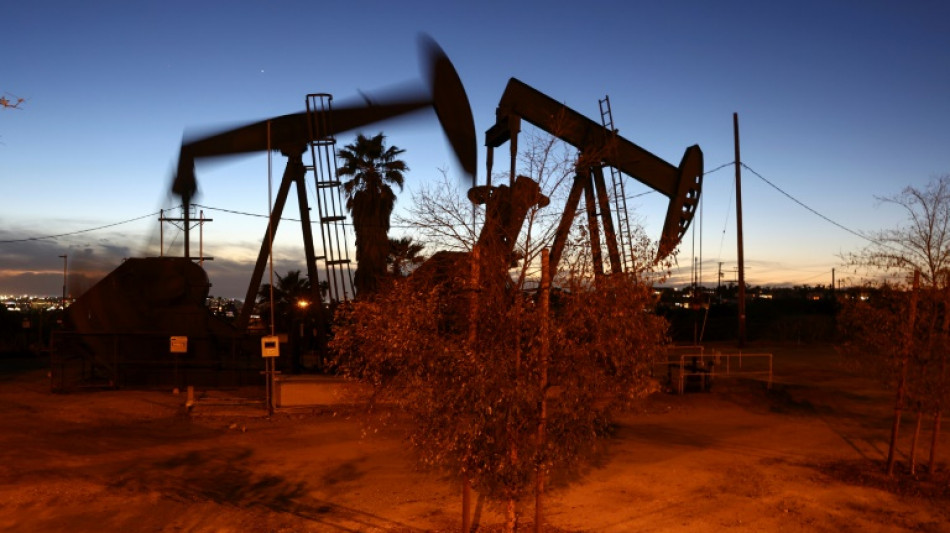 Crisis de Ucrania desaf&iacute;a cautela de industria petrolera ante altos precios