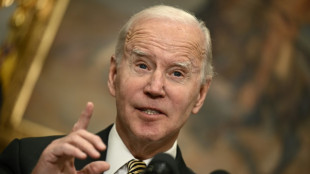 Biden s'attaque plus r&eacute;solument au prix &eacute;lev&eacute; de l'essence