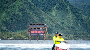 A nove meses dos Jogos de Paris, impasse mant&eacute;m sede do surfe indefinida