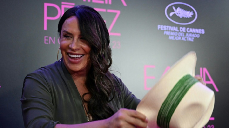 Karla Sof&iacute;a Gasc&oacute;n, estrela de 'Emilia P&eacute;rez', pede desculpas por tweets racistas e ofensivos