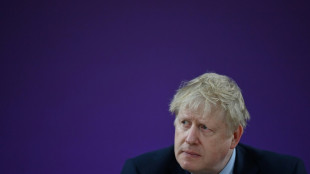 El Reino Unido impone m&aacute;s sanciones a Rusia, incluida la importaci&oacute;n de vodka