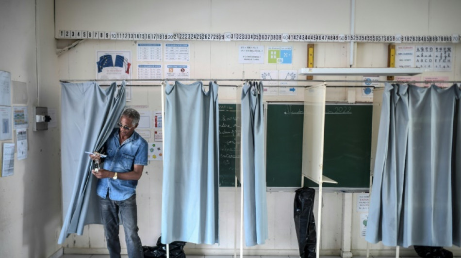 Jour J pour les l&eacute;gislatives, la secr&eacute;taire d'Etat Justine Benin battue en Guadeloupe