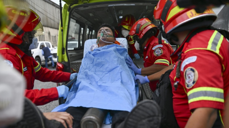 La policía libera a rehenes de pandilleros en prisiones de Guatemala