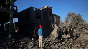 Gaza: 12 morts selon les secours, Isra&euml;l affirme &ecirc;tre encore vis&eacute;